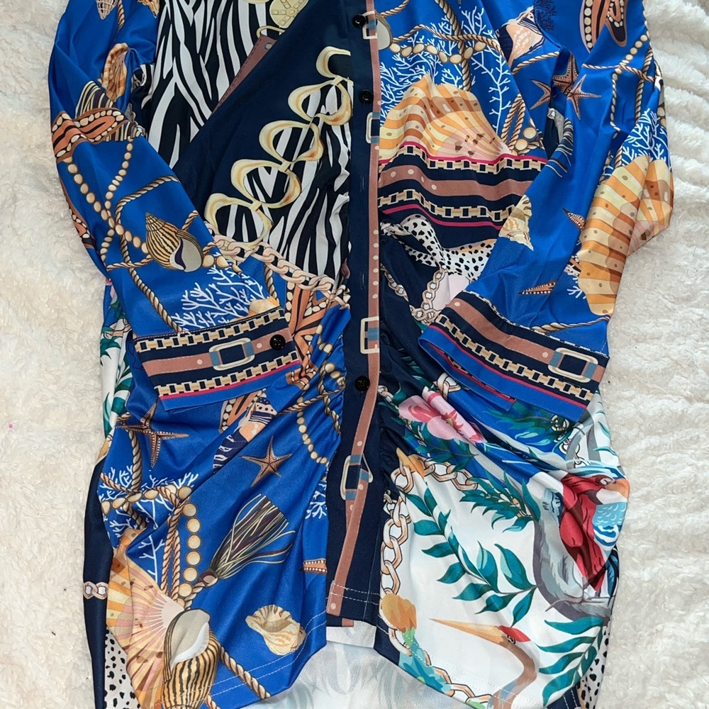 Chain patterned button down dresses - Picture 3 of 4